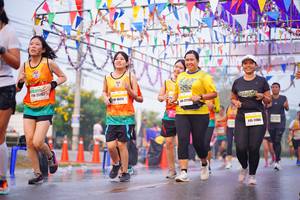 BIB: 25182
                            <button type="button" onclick="openModal(9958724)" class="btn btn-primary btn-sm float-right btn-popup" data-toggle="modal" data-target=".modal-high-quality">
                        <i class="fas fa-shopping-cart"></i> Add to Cart
                    </button>
                                            <button type="button" onclick="isThisMe(9958724, true)" class="btn btn-success btn-sm float-right btn-popup btn-isme hidden" data-toggle="tooltip" data-placement="bottom" title="นี่คือรูปของคุณใช่ไหม คลิกที่นี่เพื่อเอาเข้าอัลบั้ม">
                        <i class="fas fa-plus"></i> Add to album
                    </button>
                    <button type="button" onclick="isThisMe(9958724, false)" class="btn btn-warning btn-sm float-right btn-popup btn-isnotme hidden">
                        <i class="fas fa-ban"></i> Remove from album
                    </button>